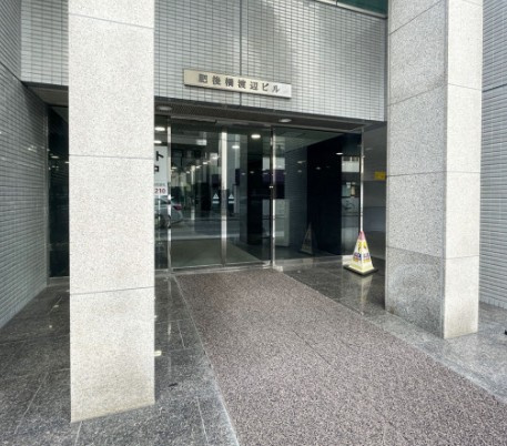 肥後橋渡辺ビルの外観