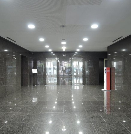 肥後橋渡辺ビルのエントランス