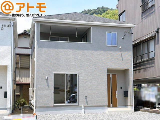 【外観】 | 清水区蜂ヶ谷第7　新築戸建　2号棟 | どっしりとした外観は安心感のあるマイホームを実感できますね♪