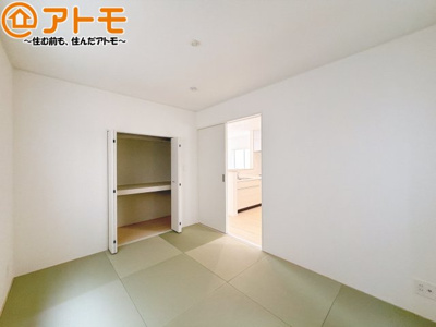 【子供部屋】 | 清水区蜂ヶ谷第7　新築戸建　1号棟 | 和室は小さなお子様が転んでもやわらかくて安心！お昼寝スペースやプレイルームとしても活躍します♪