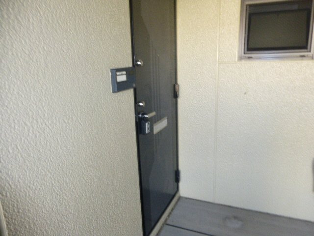 サミーハイツB棟の玄関