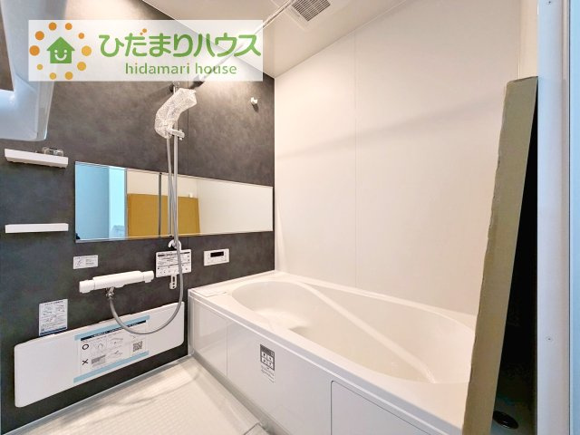 【浴室】 | 土浦市木田余1期　新築戸建　4号棟 | 大人が足を伸ばしても十分な広さ！一人でゆっくりくつろぐ時間も大切です！