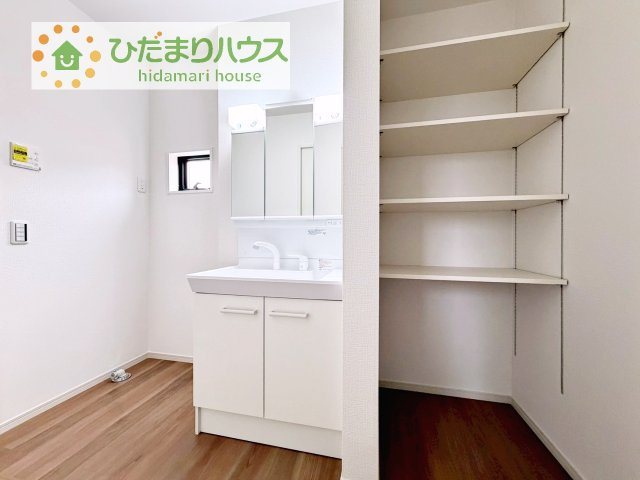 【独立洗面台】 | 土浦市木田余1期　新築戸建　4号棟 | シンプルで使い勝手の良い独立洗面台！