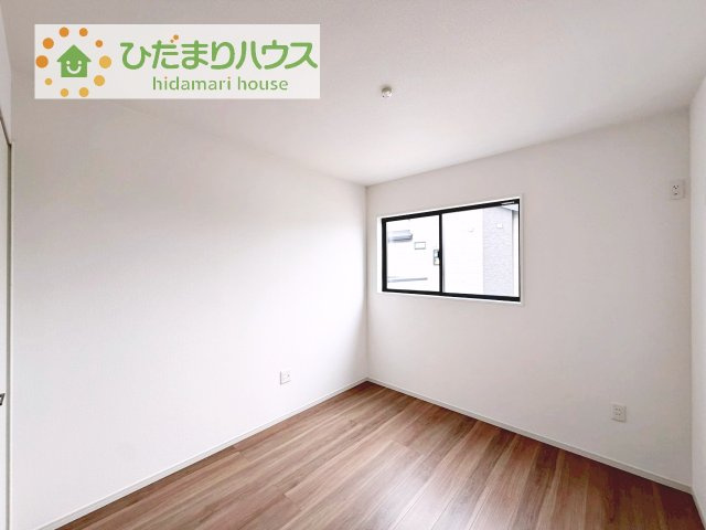【洋室】 | 土浦市木田余1期　新築戸建　4号棟 | 木の温もりがやさしいフローリング♪
