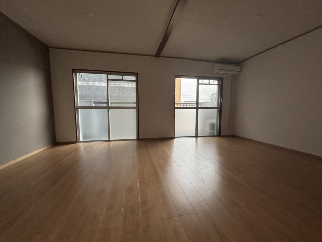 天神ウエノビルの内装