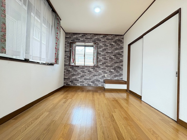 綾瀬市寺尾台　中古戸建　全１棟の洋室|使いやすい洋室です