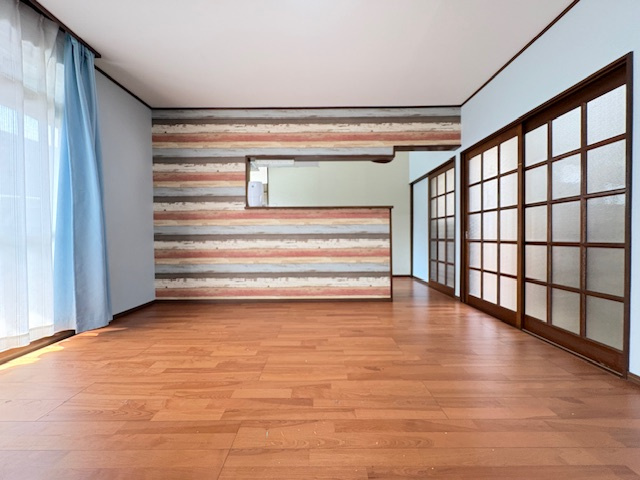 綾瀬市寺尾台　中古戸建　全１棟の居間・リビング