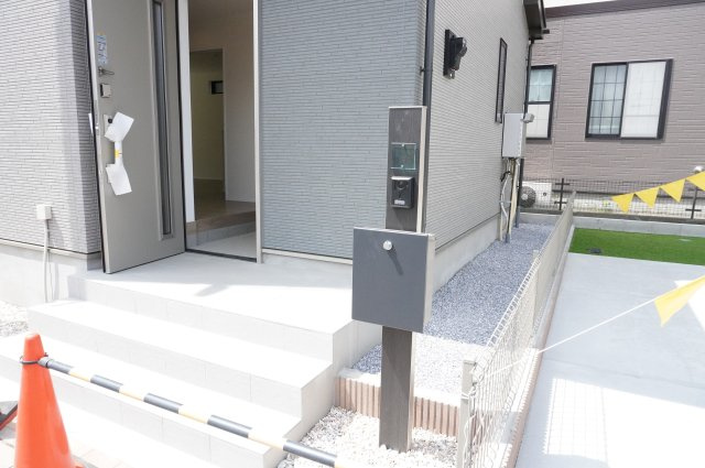 草加市清門3丁目 新築分譲住宅 全3棟 C号棟のその他|インターホン機能付き門柱