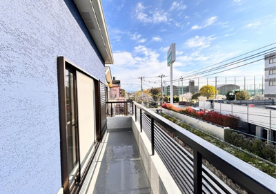 【バルコニー】 | 八尾市本町三丁目　中古戸建