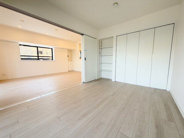 ライオンズマンション三郷早稲田公園の外観|こちらの物件の事はもちろん、その他の物件や、住宅ローンについてなどお気軽にお問合せ下さい。