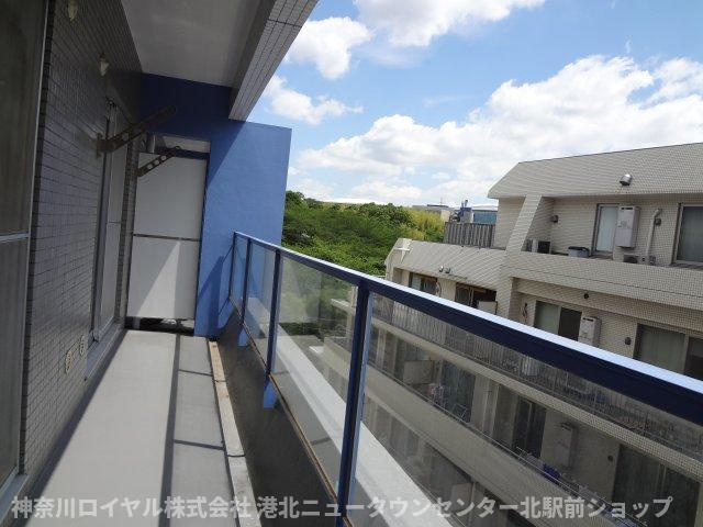 【バルコニー】