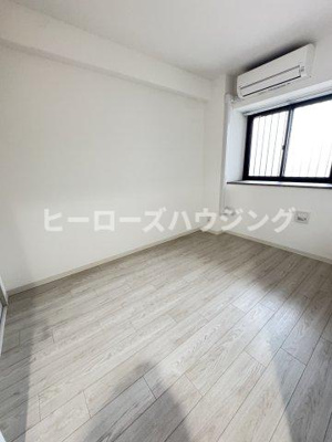 【寝室】 | グリュックメゾンF豊中XV | ※同タイプの写真となり、実際のお部屋とは異なる場合があります