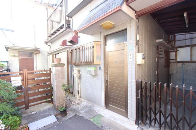 扇１丁目戸建のエントランス