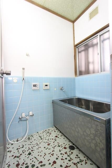 扇１丁目戸建の浴室