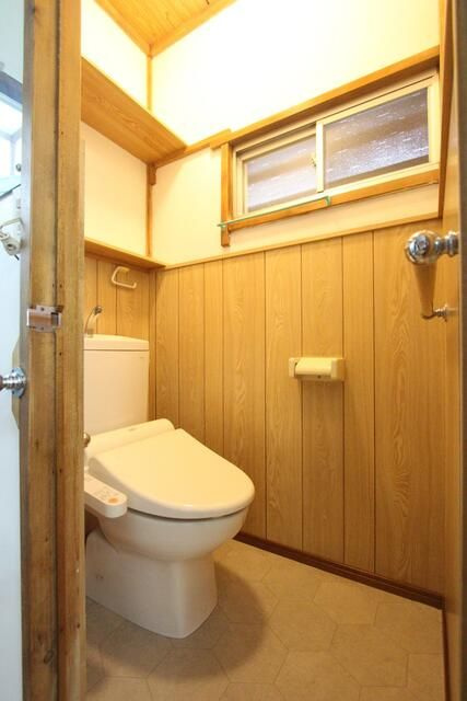 扇１丁目戸建のトイレ