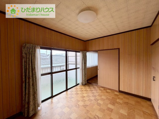いわき市小名浜大原字中野地　中古戸建の寝室|ベットをおいても十分な広さとなっております