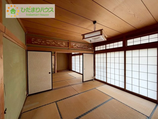いわき市小名浜大原字中野地　中古戸建の居間・リビング|床の間付きの情緒漂う和室☆彡