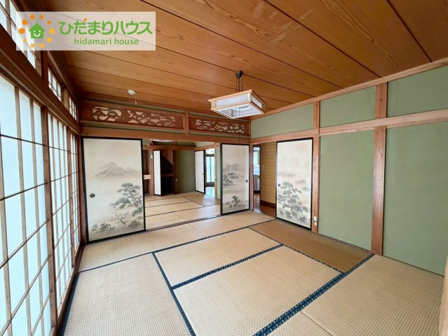 いわき市小名浜大原字中野地　中古戸建の和室|真壁が雰囲気を演出する、素敵な和室です