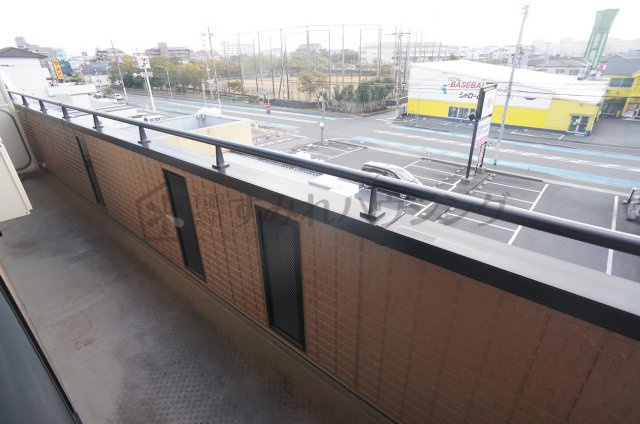 プルーリオンのバルコニー|参考、同建物・同間取りの号室