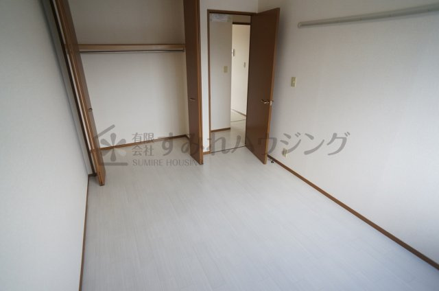 プルーリオンの寝室|参考、同建物・同間取りの号室