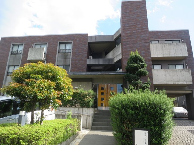 栗山ヴィレッジ七番館の外観