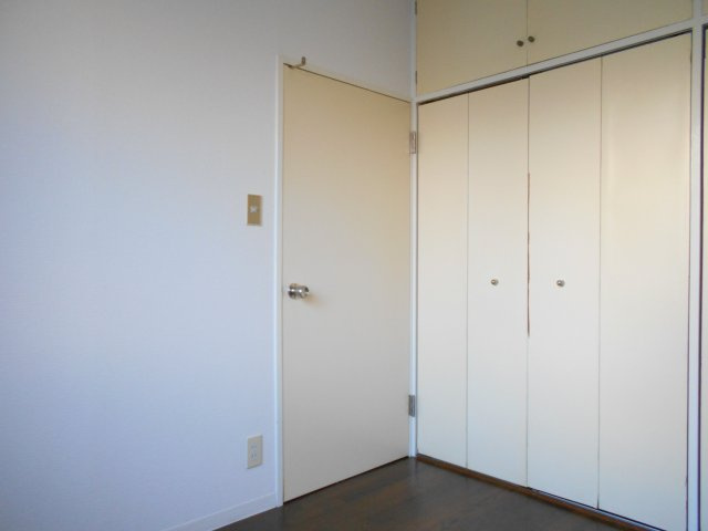 グランガーラ市川の洋室