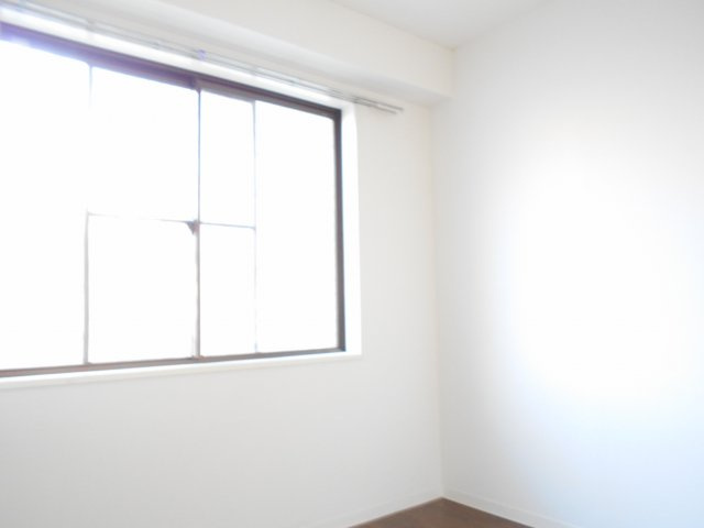 グランガーラ市川の洋室
