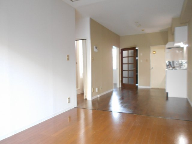 グランガーラ市川の居間・リビング