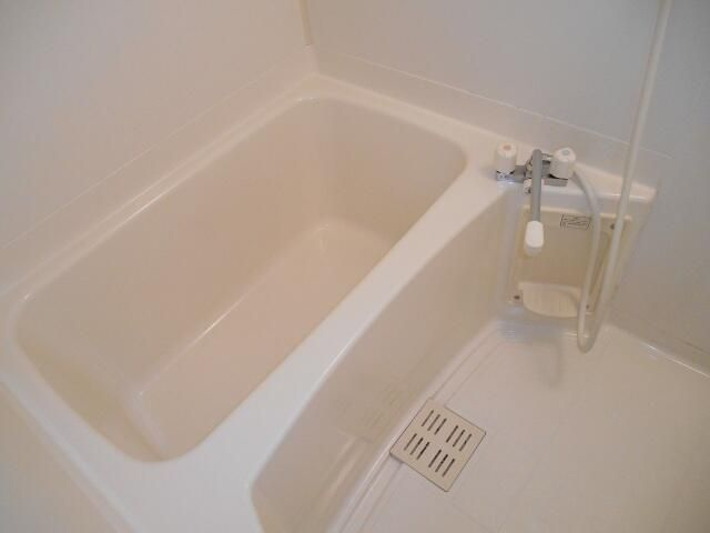 シティ・パル赤羽の浴室