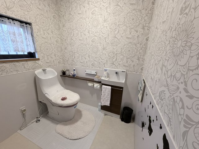 丹波市氷上町稲継の中古一戸建のトイレ|1階