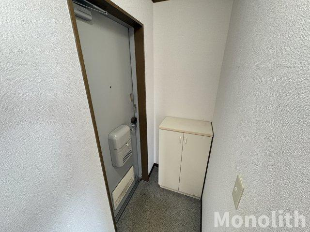 アメニティイズミの玄関