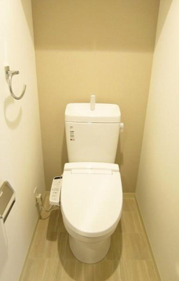 【居間・リビング】 | AZEST中野新橋 | 温水洗浄便座。