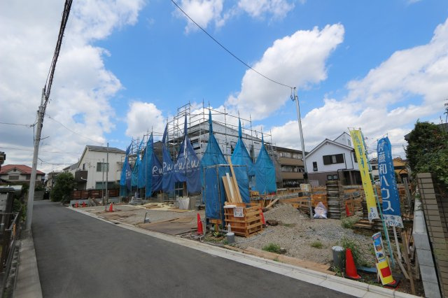 【GRAFARE　ZEH水準仕様】小平市小川東町４期の外観|制震ユニット「ミライエシグマ」採用で耐震＋制震の安心な邸宅です！
