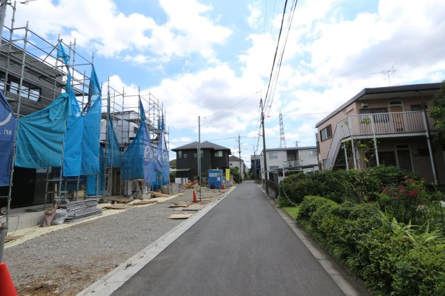 【GRAFARE　ZEH水準仕様】小平市小川東町４期の外観|浴室換気乾燥暖房機付きの為、冬も快適、入浴後もカラッと乾燥し、カビの発生を抑えます