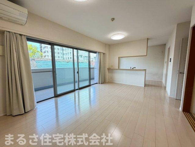 コアマンション橘公園リバーステージの居間・リビング