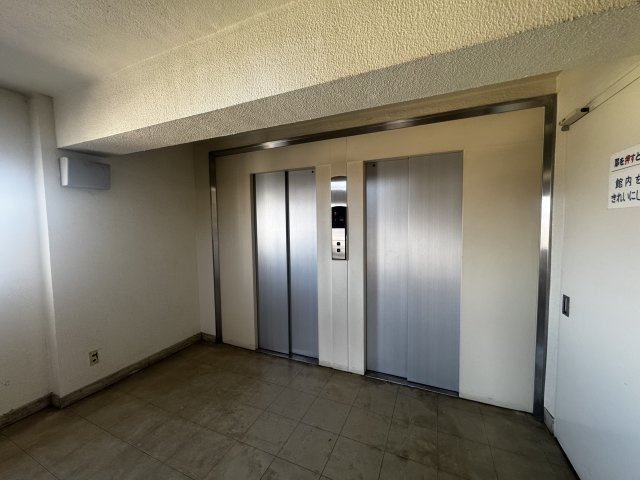サンハイツ高崎のその他|エレベーターです。