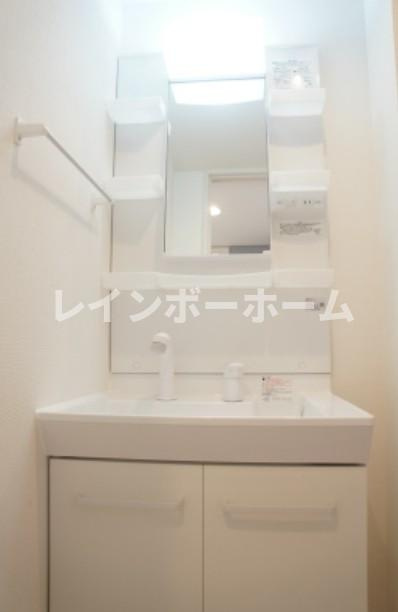 リブリ・南八幡の独立洗面台