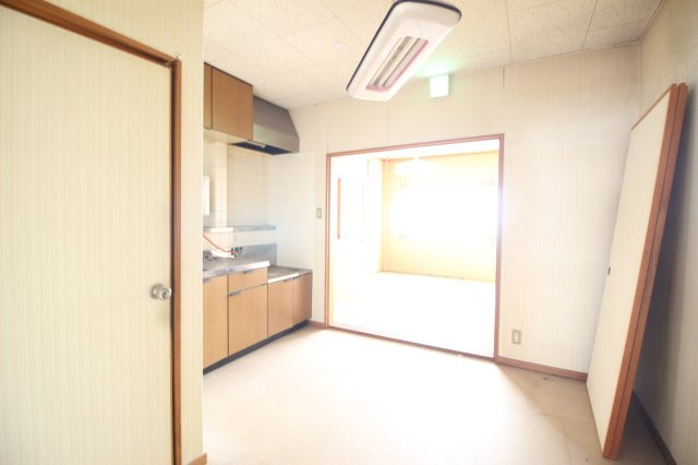 田町275ビルの居間・リビング