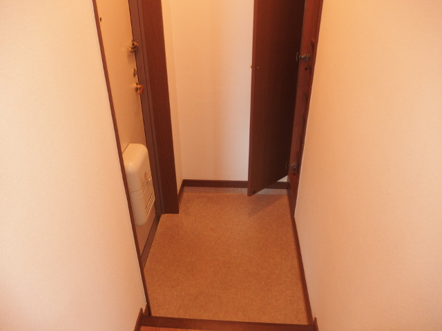 シャトールK・Sの玄関