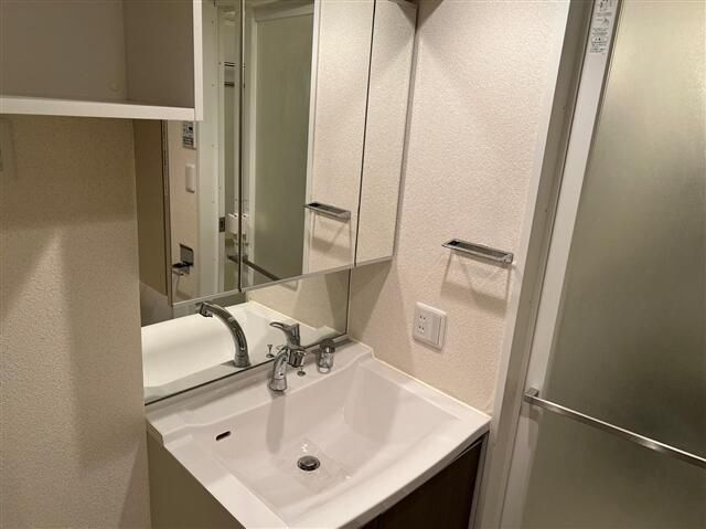 AXAS四谷3丁目の独立洗面台|AXAS四谷3丁目（同タイプ別室参考）