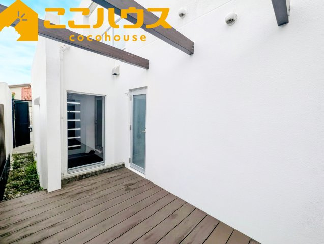 中城村字南上原　RC造　中古戸建て　のその他|ウッドデッキ