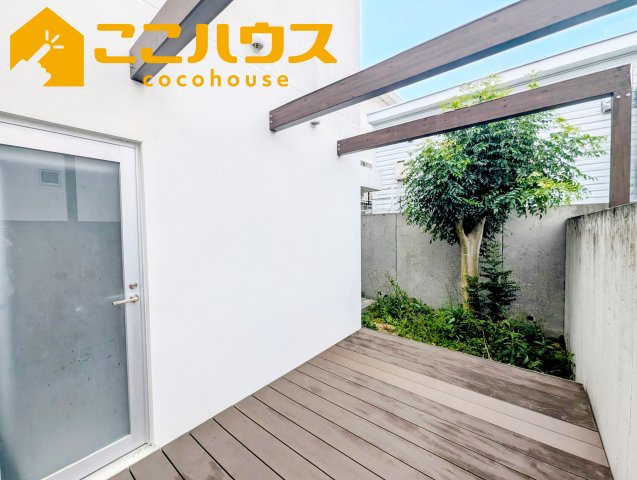 中城村字南上原　RC造　中古戸建て　のその他|ウッドデッキ