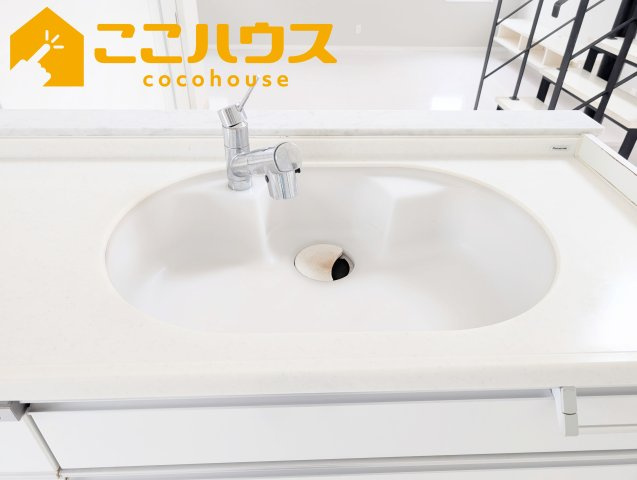 中城村字南上原　RC造　中古戸建て　のキッチン|洗い物のしやすいワイドシンク