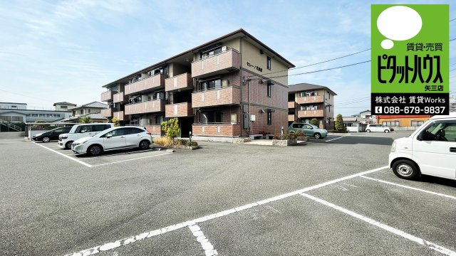 セレーノ　弐番館の外観