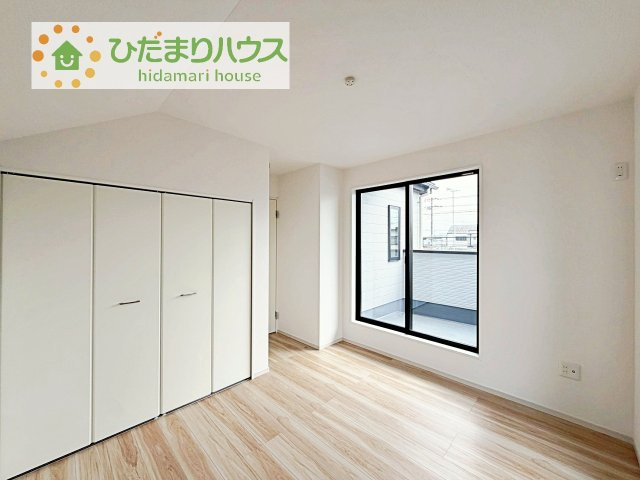 【洋室】 | 土浦市木田余西台3期　新築戸建 | 夏場に心地良いひんやり感はフローリングならでは☆彡
