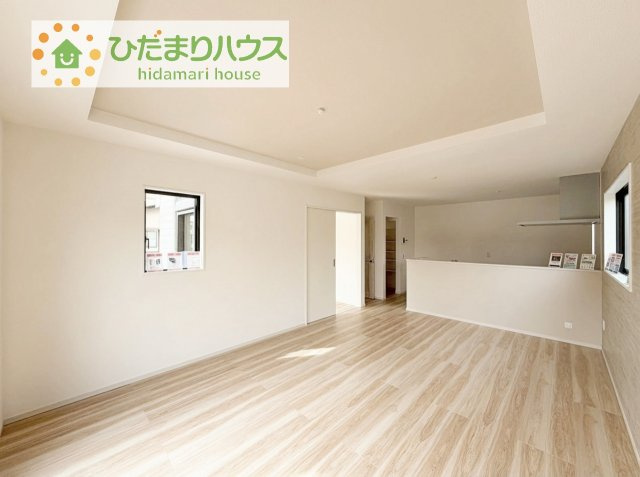 【居間・リビング】 | 土浦市木田余西台3期　新築戸建 | 早くお仕事終わらせて、家に帰りたくなるようなリビングです(^^♪