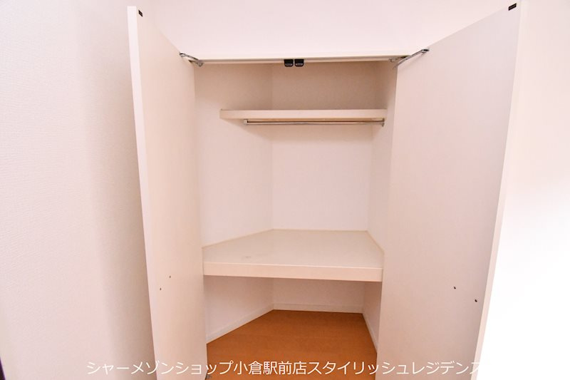 シャトレ大手町N棟の収納