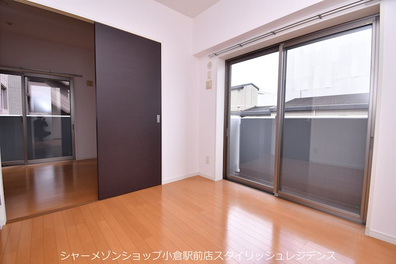 シャトレ大手町N棟の寝室