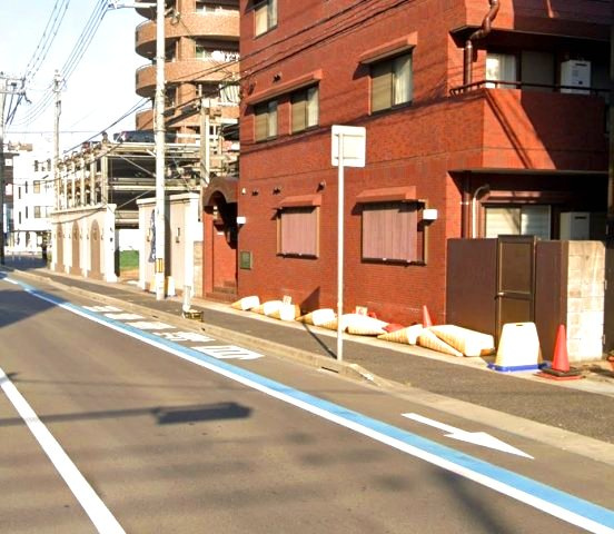 ライオンズマンション魚崎第6の外観|将来のお子様の通学も視野に入れると各方面アクセスがいい住居は日々の生活を助けてくれますね。