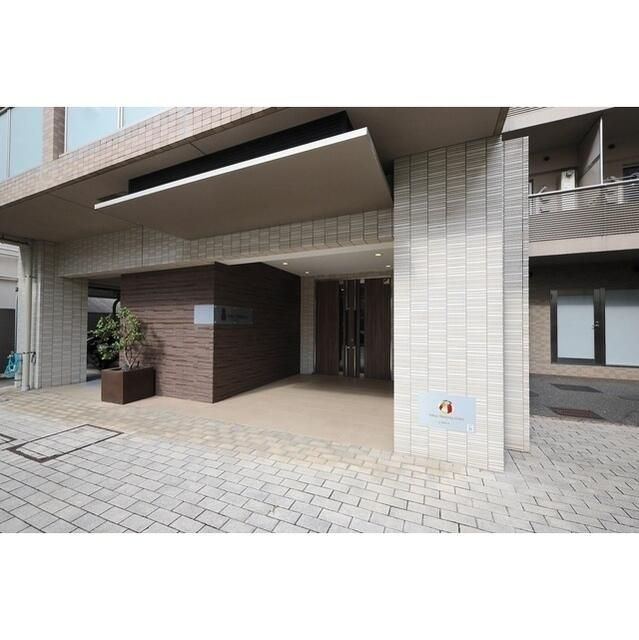 ウィルテラス滝野川のエントランス